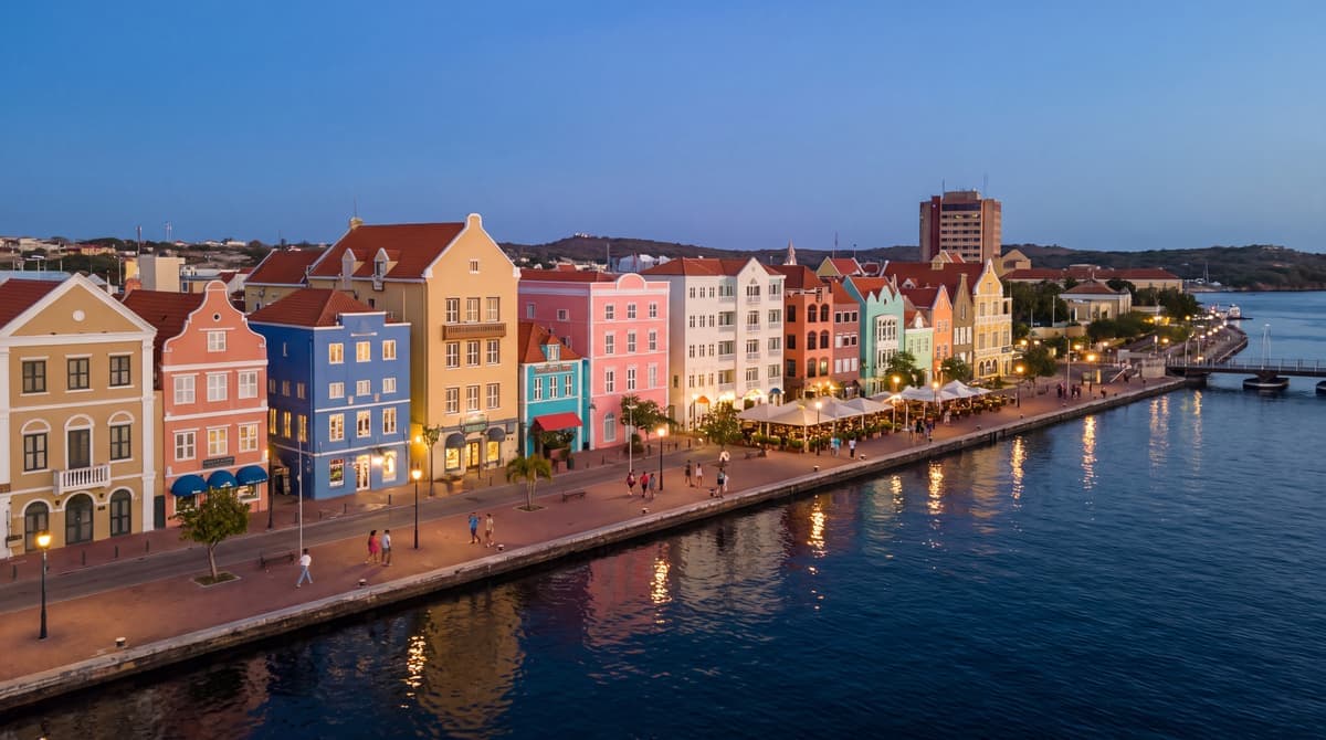 Christmas in Curacao: What Bon Pasku Is Really Like, and How to Plan the Week